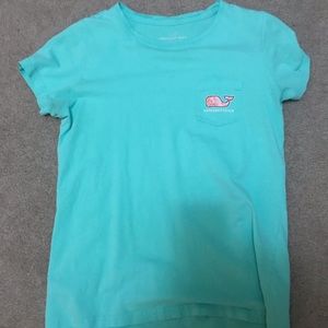 Causal Vinyard Vines T shirt